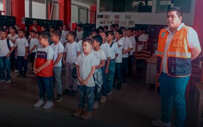 REALIZAN PASANTIA A LA COMANDANCIA GENERAL DE BOMBEROS UCAYALI