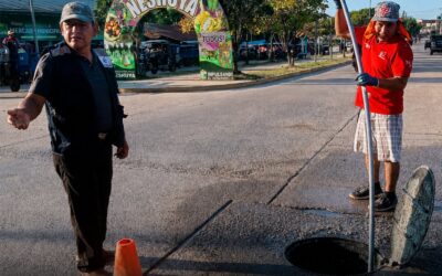 MUNICIPALIDAD DISTRITAL DE NESHUYA REALIZA TRABAJOS DE DESATORO EN LA AV. NESHUYA